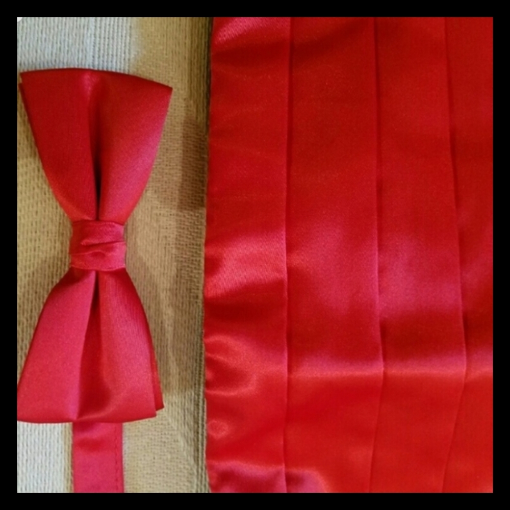Red Satin Cummerbund & BowTie Vintage Black Tie Evening Wear